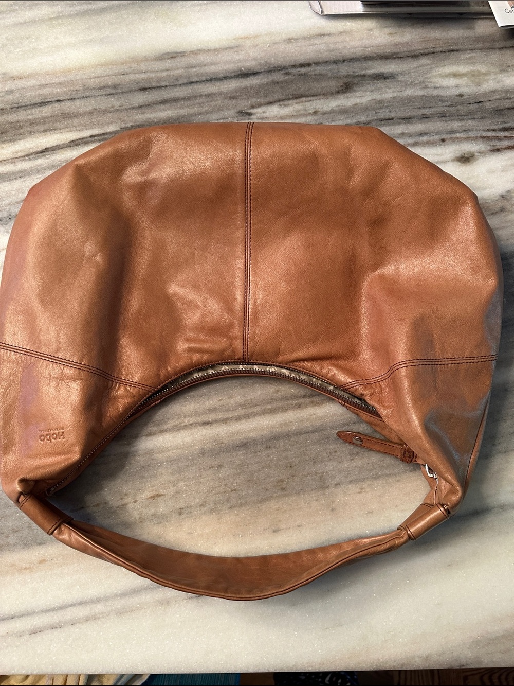 HOBO INTERNATIONAL SLOUCHY SHOULDER BAG - Picture 8 of 14